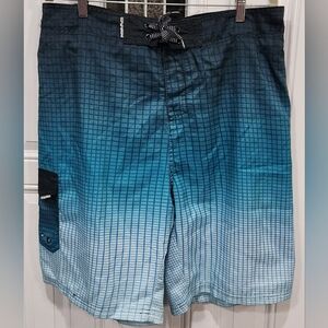 Ocean Current blue ombre checkered swim trunks men's size XXL